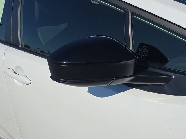New 2026 Toyota Prius Plug-In Hybrid FWD image 12