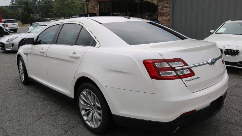 Used 2019 Ford Taurus Limited FWD image 5