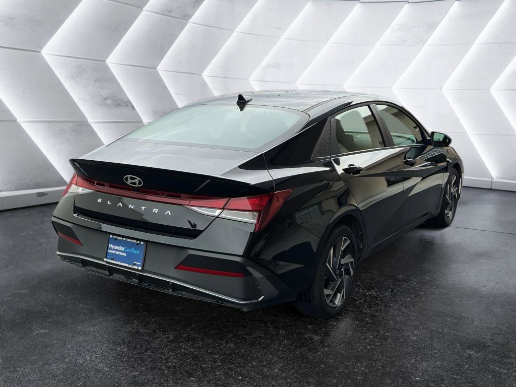 Certified 2025 Hyundai Elantra Sport image 5