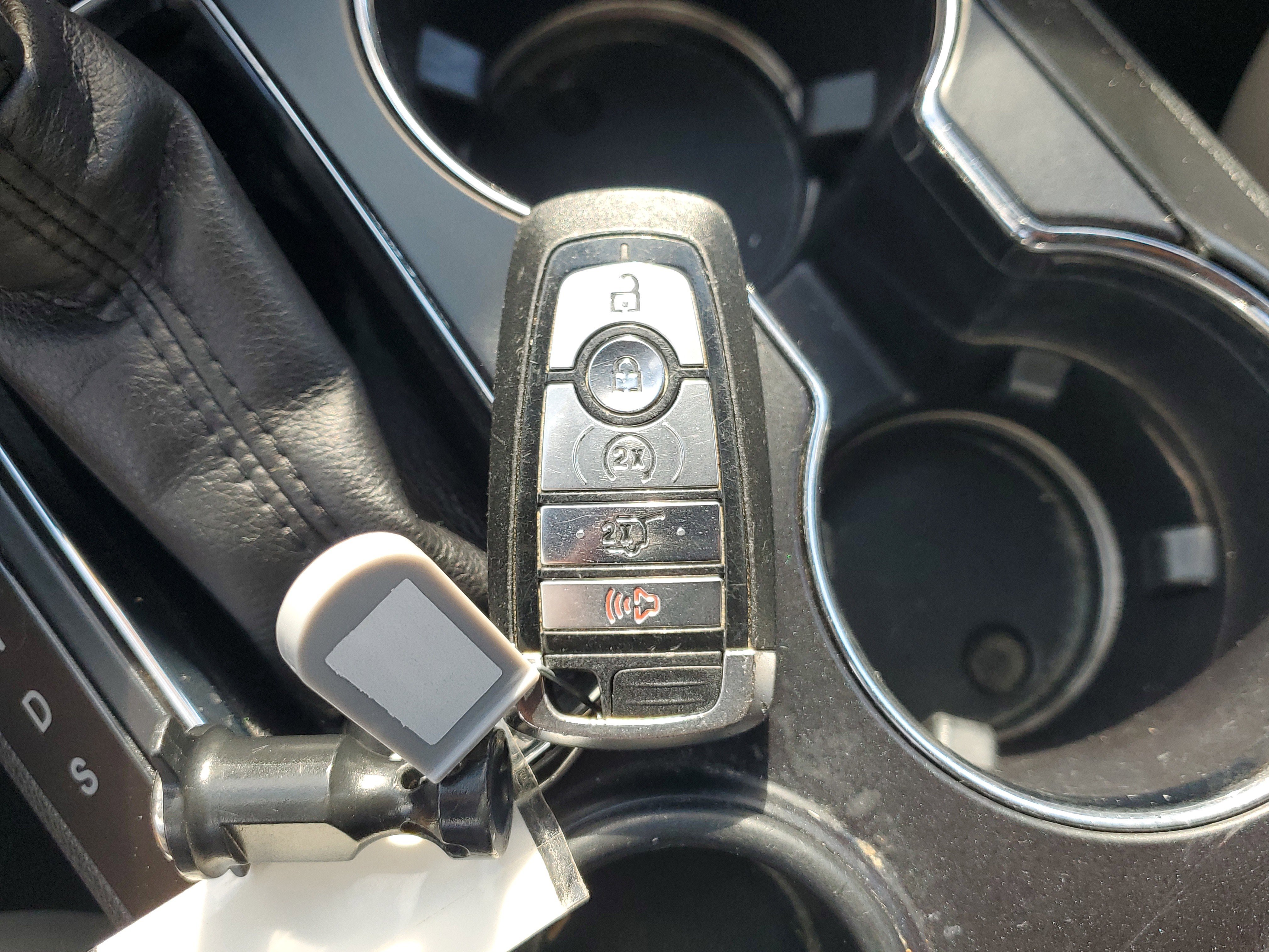 Used 2019 Ford Explorer Limited w/ Class III Trailer Tow Package image 31