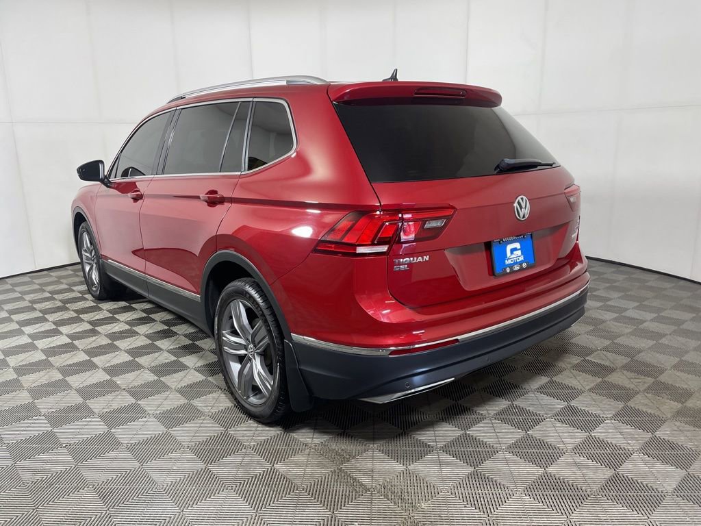 Used 2018 Volkswagen Tiguan SEL Premium w/ 3rd Row Seat Package image 5