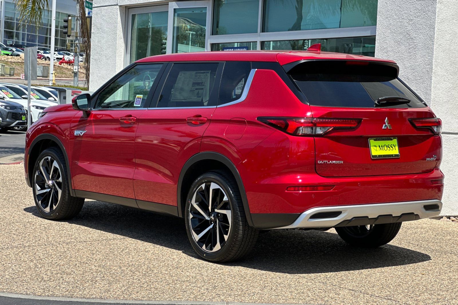 New 2025 Mitsubishi Outlander SE image 6