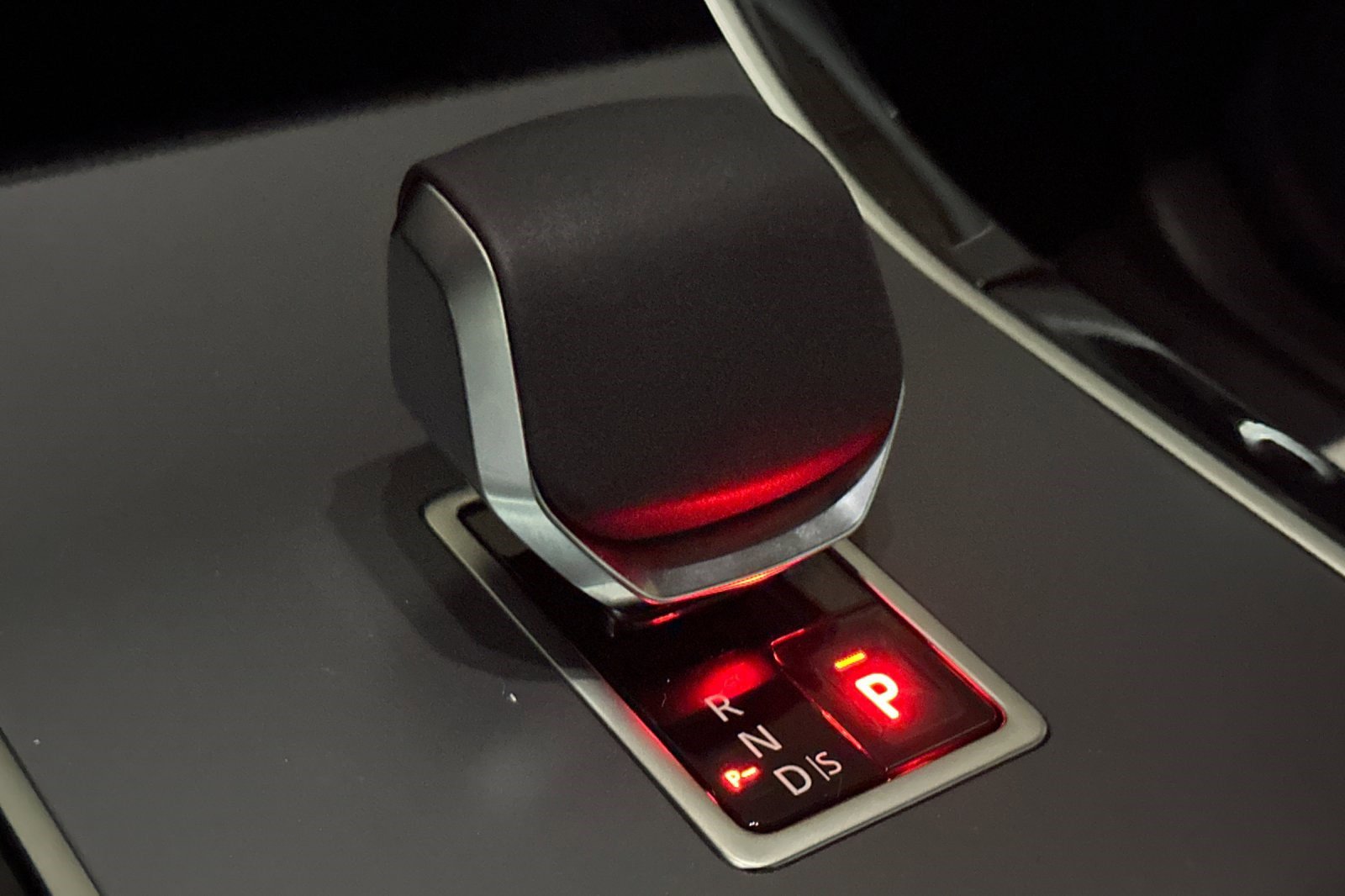 New 2026 Land Rover Range Rover Evoque S image 23