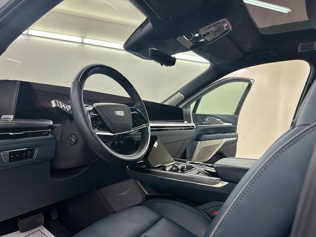 Certified 2026 Cadillac Escalade IQ Sport 2 w/ LPO, Premium Carpet Package AWD/4WD image 33