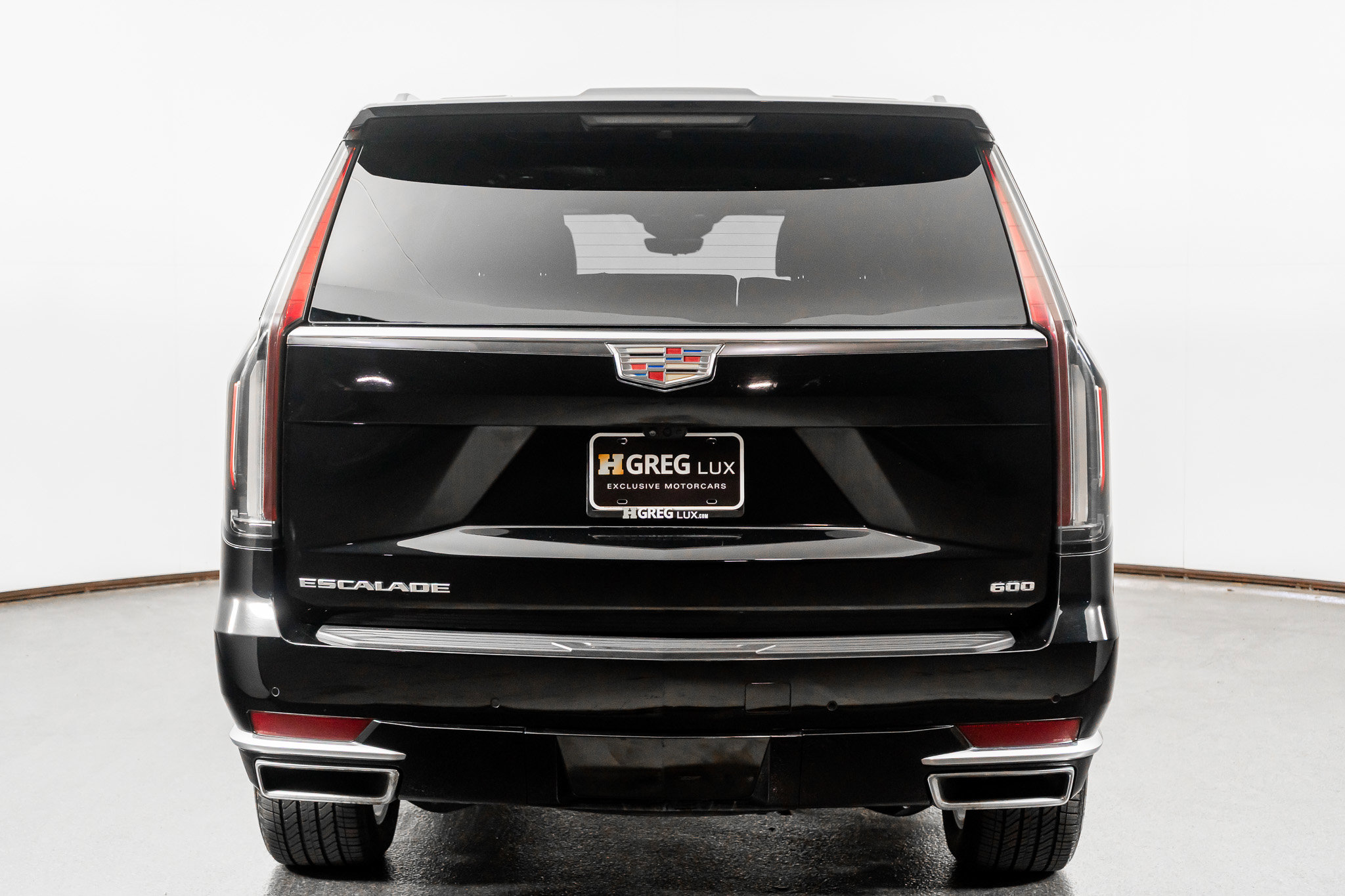 Used 2024 Cadillac Escalade ESV Premium Luxury image 11