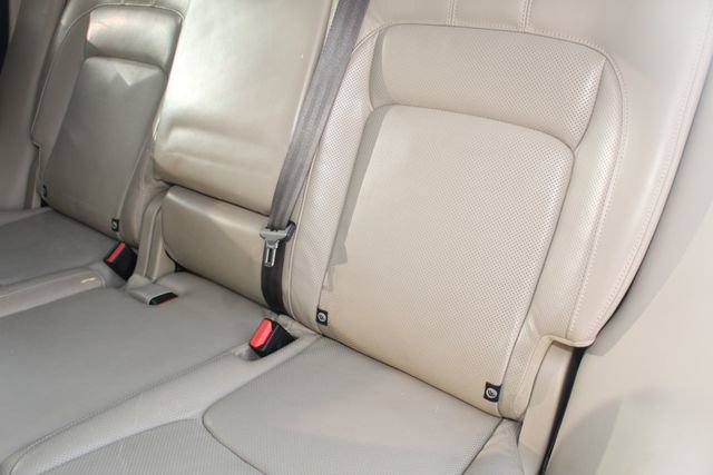 Used 2020 Land Rover Range Rover HSE image 24