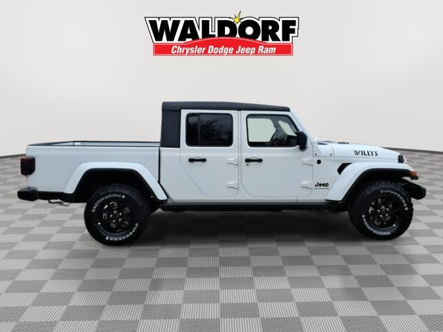 New 2026 Jeep Gladiator Sport AWD/4WD image 2