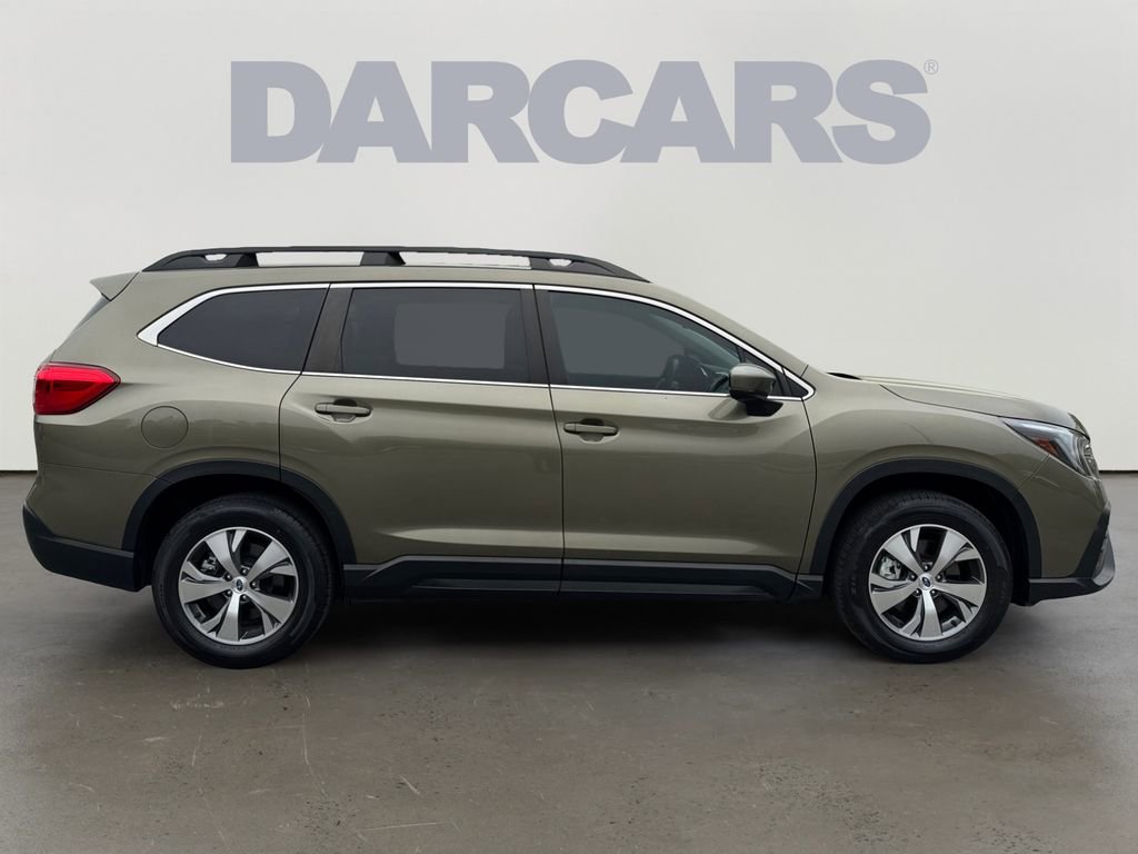 Used 2024 Subaru Ascent Premium w/ Convenience Package image 8