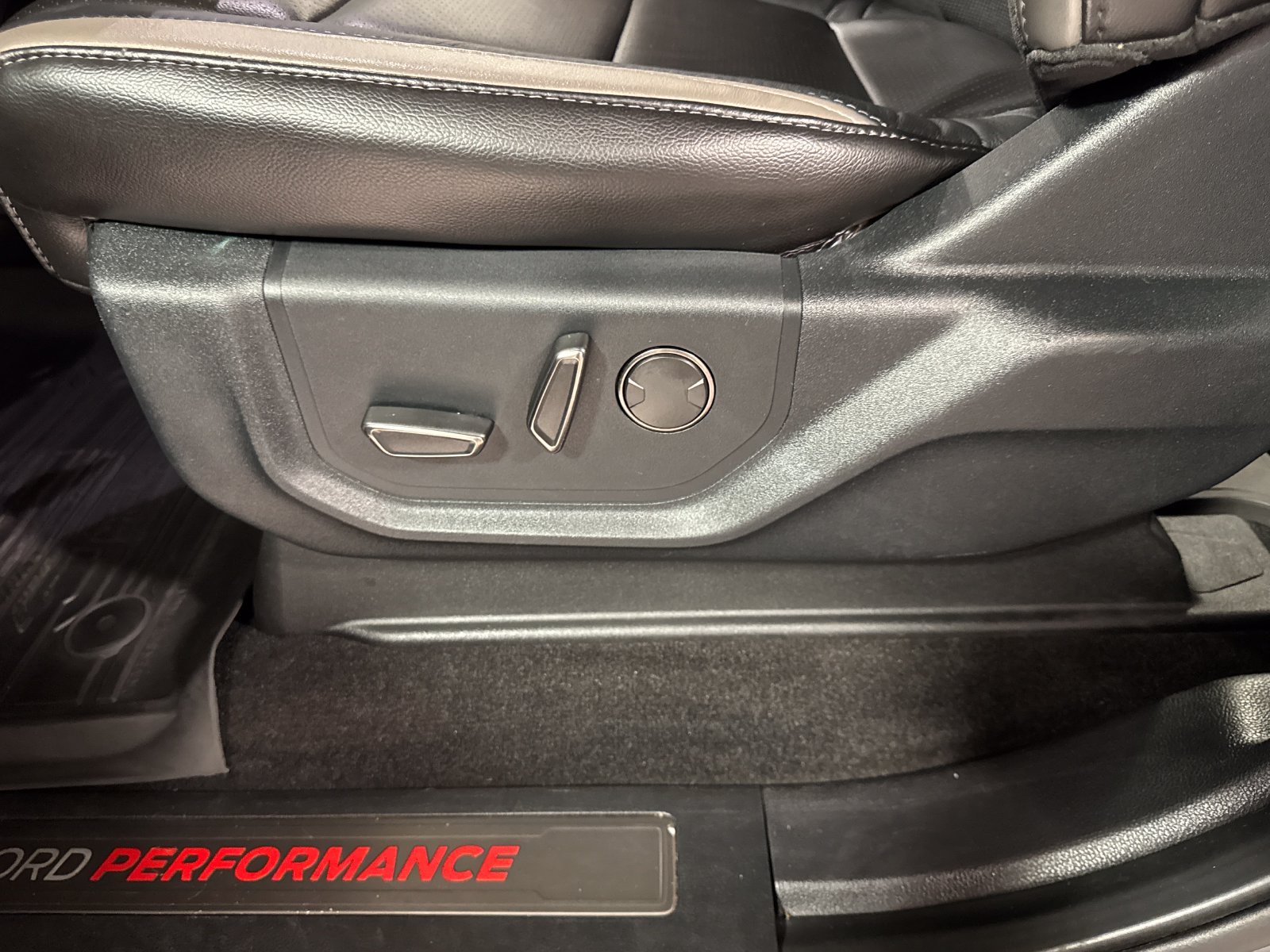 Used 2020 Ford F150 Raptor AWD/4WD image 16