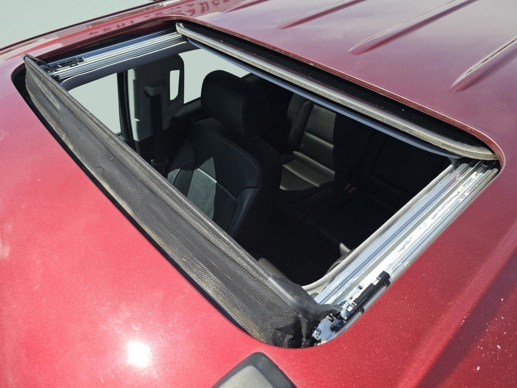 Used 2017 Chevrolet Silverado 1500 LTZ AWD/4WD image 8