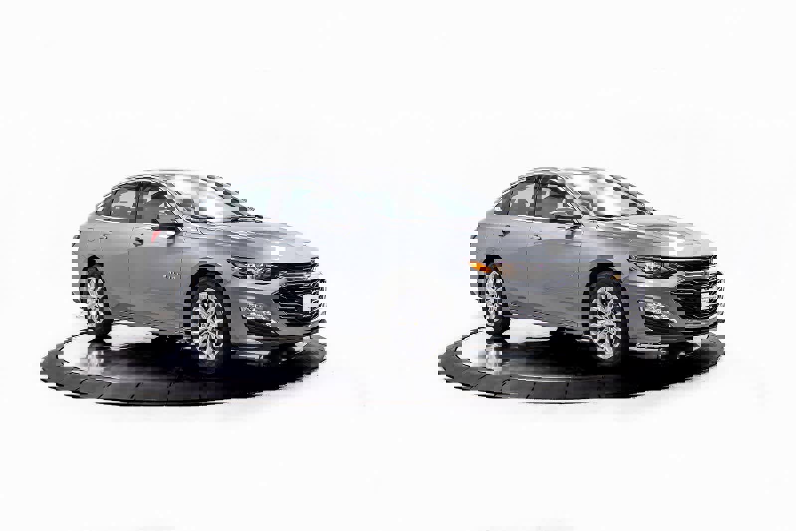 Used 2023 Chevrolet Malibu LT image 9