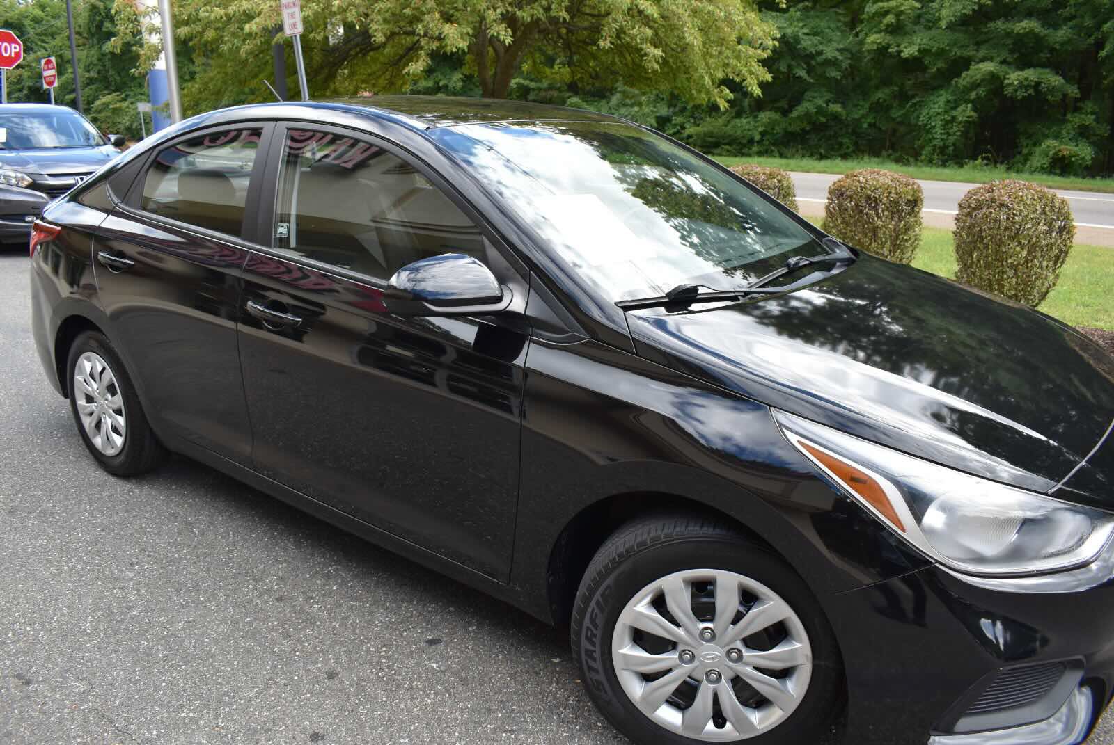 Used 2020 Hyundai Accent SE FWD image 48