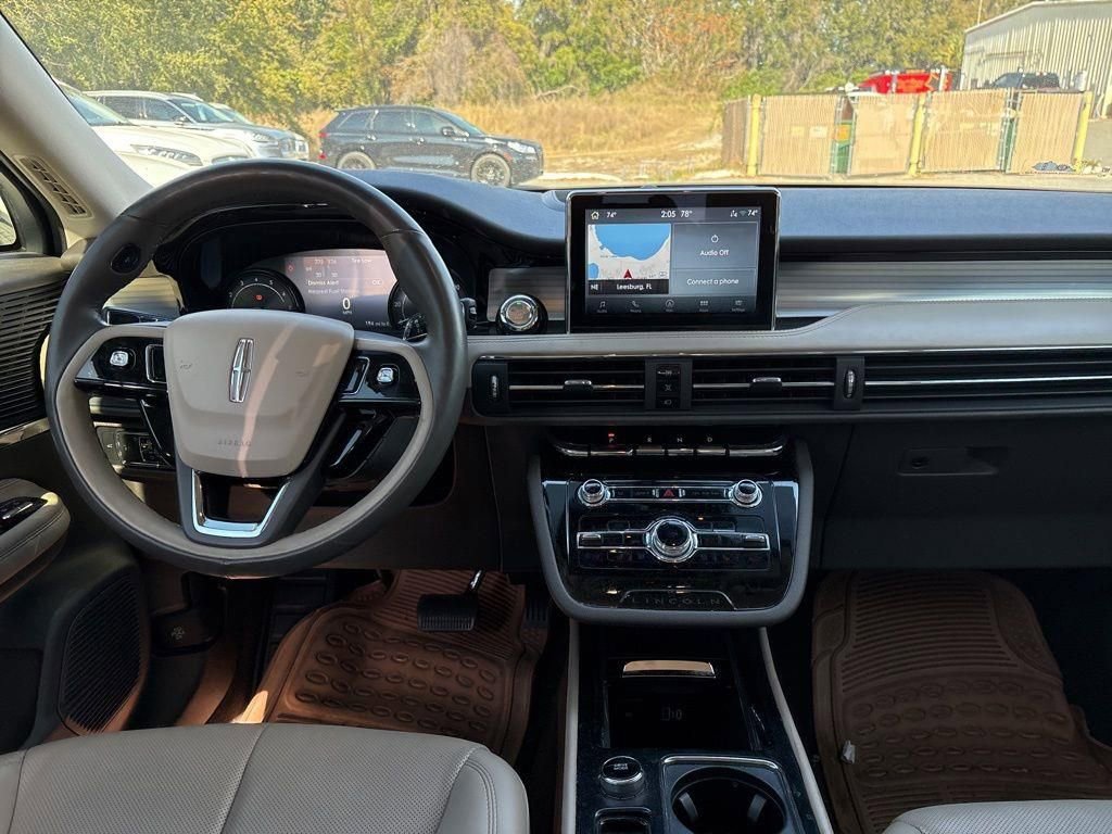 Used 2021 Lincoln Corsair Standard w/ Equipment Group 101A image 10