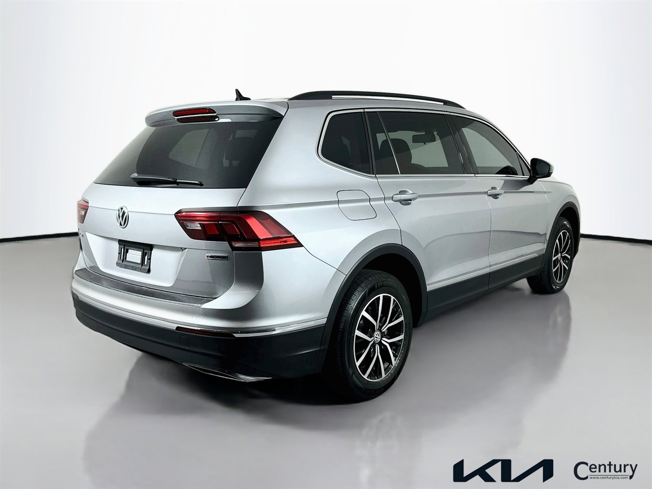 Used 2021 Volkswagen Tiguan SE AWD/4WD image 5