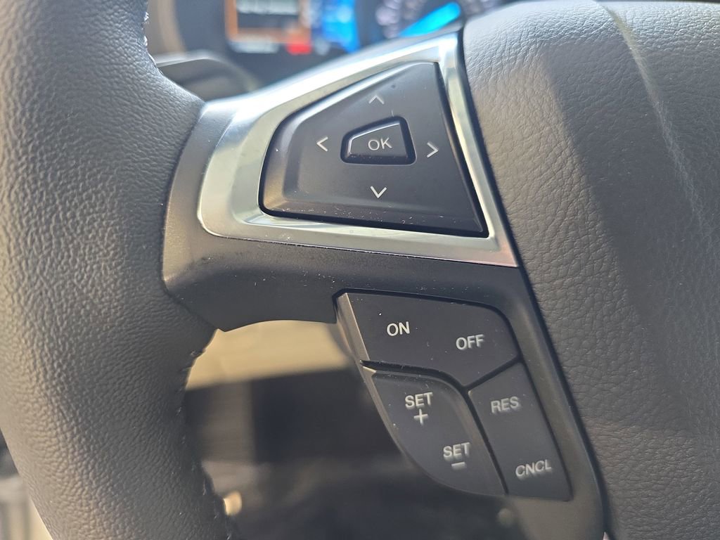 Used 2024 Ford Edge Titanium AWD/4WD image 17