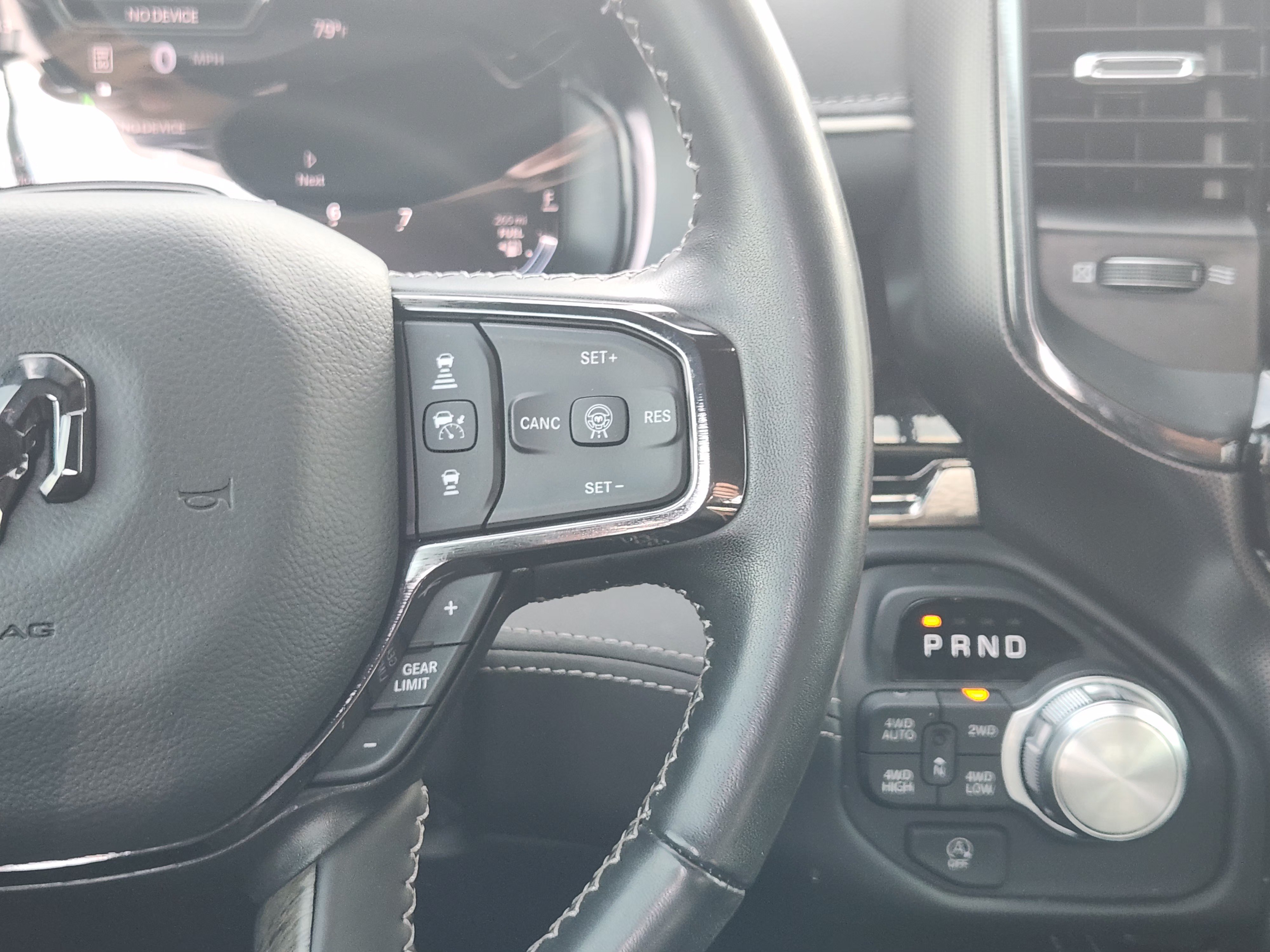 Used 2025 RAM 1500 Limited AWD/4WD image 31