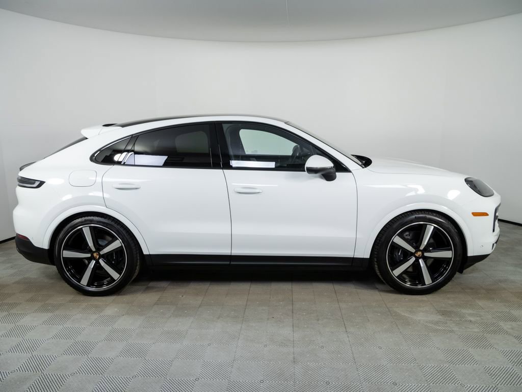 New 2026 Porsche Cayenne Coupe AWD/4WD image 28