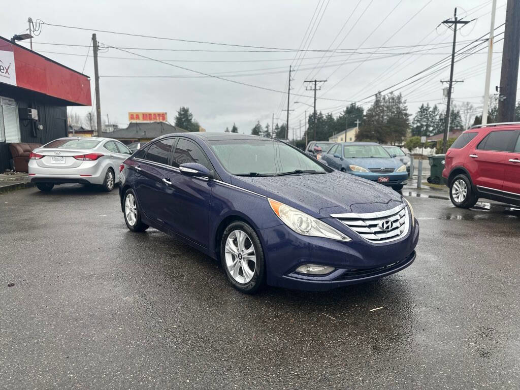 Used 2012 Hyundai Sonata Limited w/ Navigation Pkg image 5