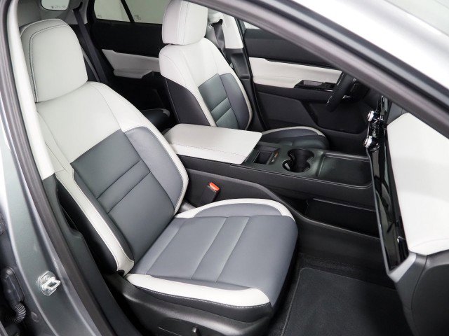 Used 2025 Honda Prologue Touring image 2