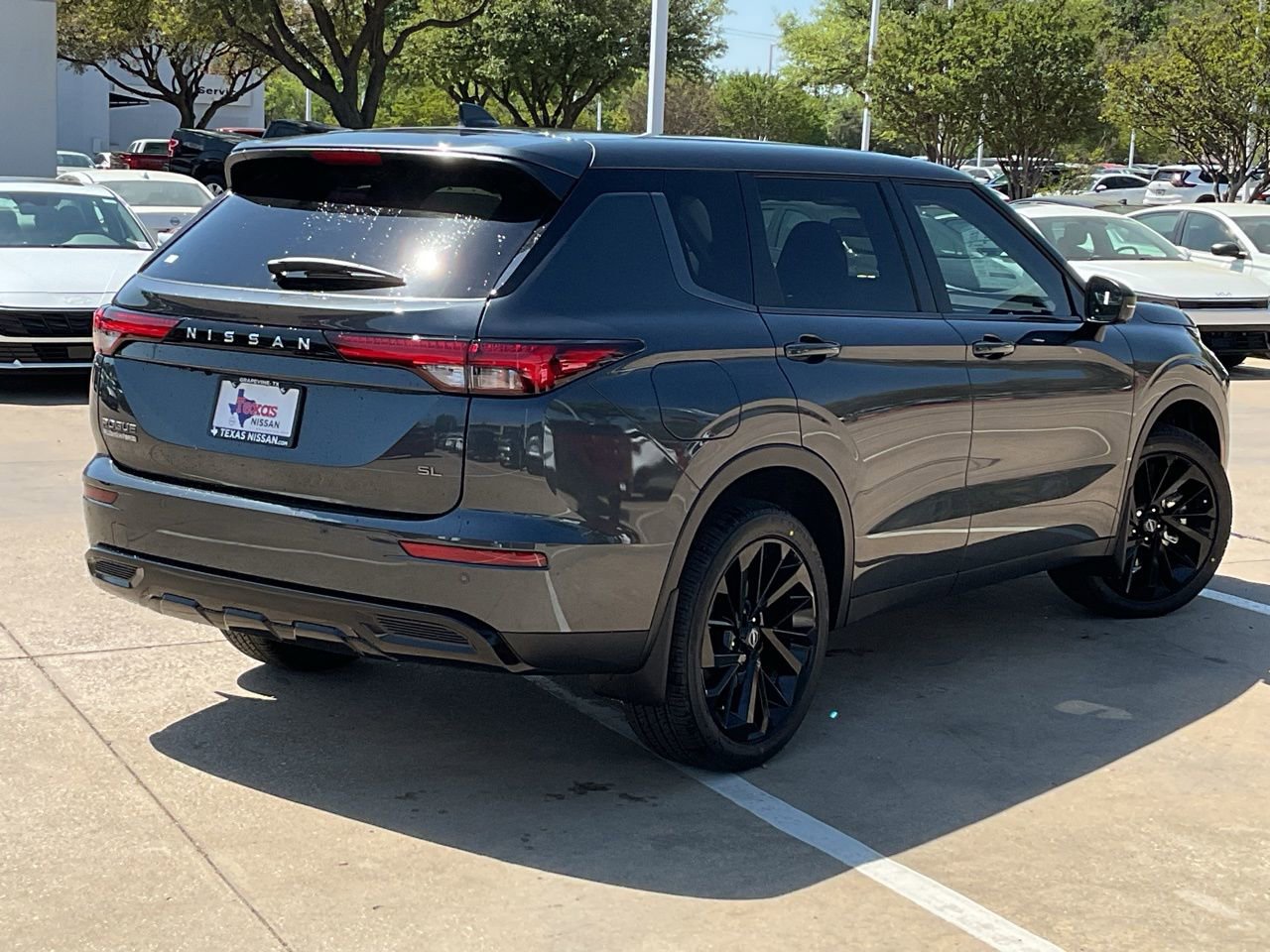 New 2026 Nissan Rogue SL image 5