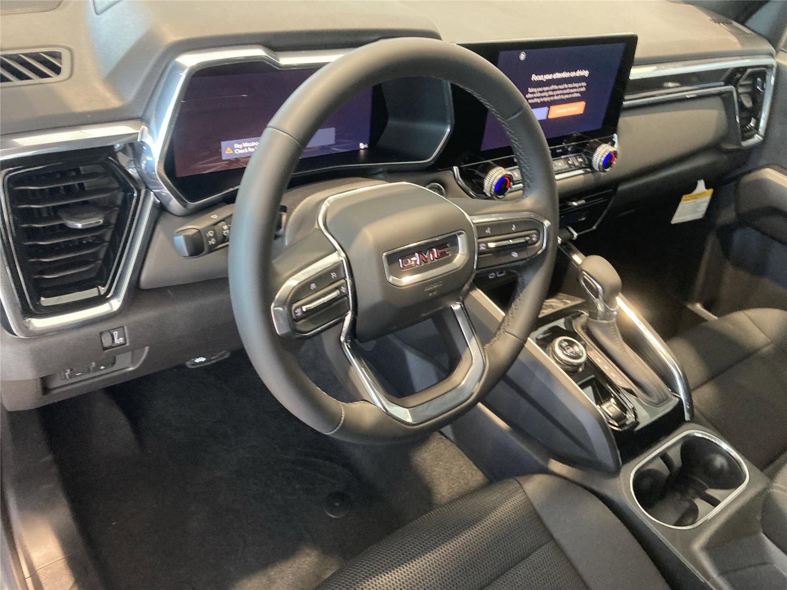 New 2026 GMC Canyon Elevation w/ Convenience Package image 10