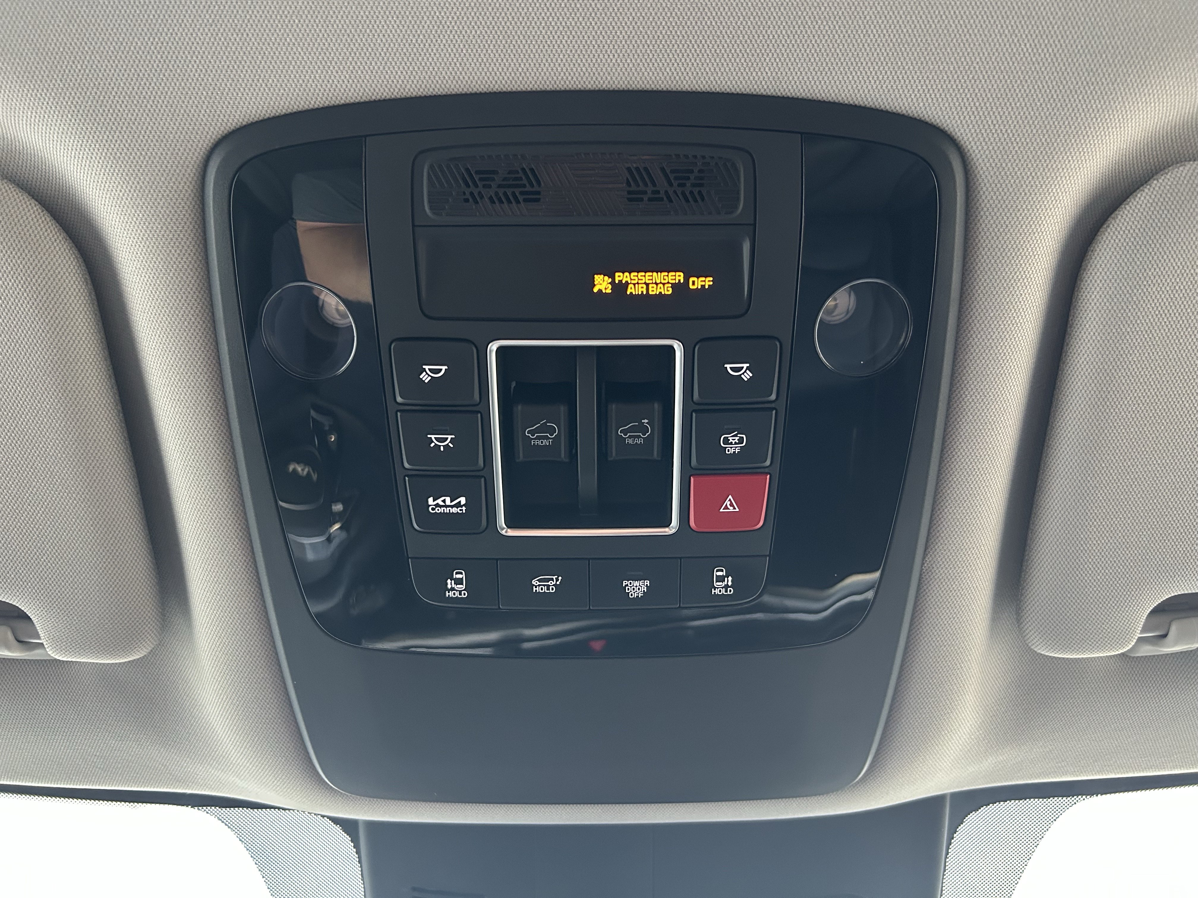 Used 2025 Kia Carnival SX w/ SX Dark Edition Package FWD image 39