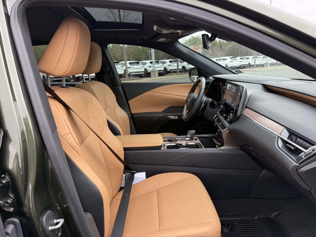 Used 2023 Lexus RX 350 Premium w/ Accessory Package (Z1) image 15
