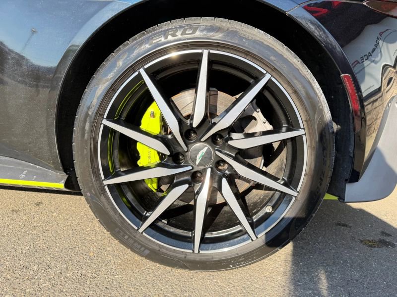 Used 2020 Aston Martin V8 Vantage Coupe image 27