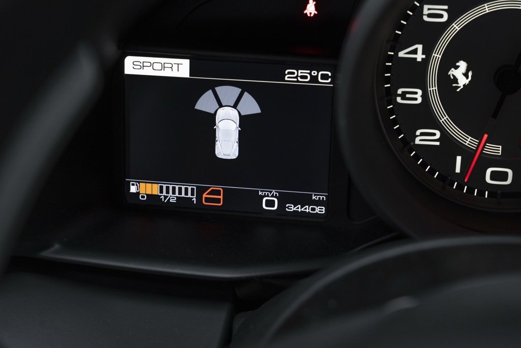 Used 2016 Ferrari 488 GTB image 24