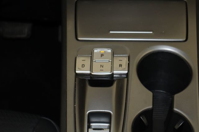 Used 2021 Hyundai Kona Limited FWD image 25