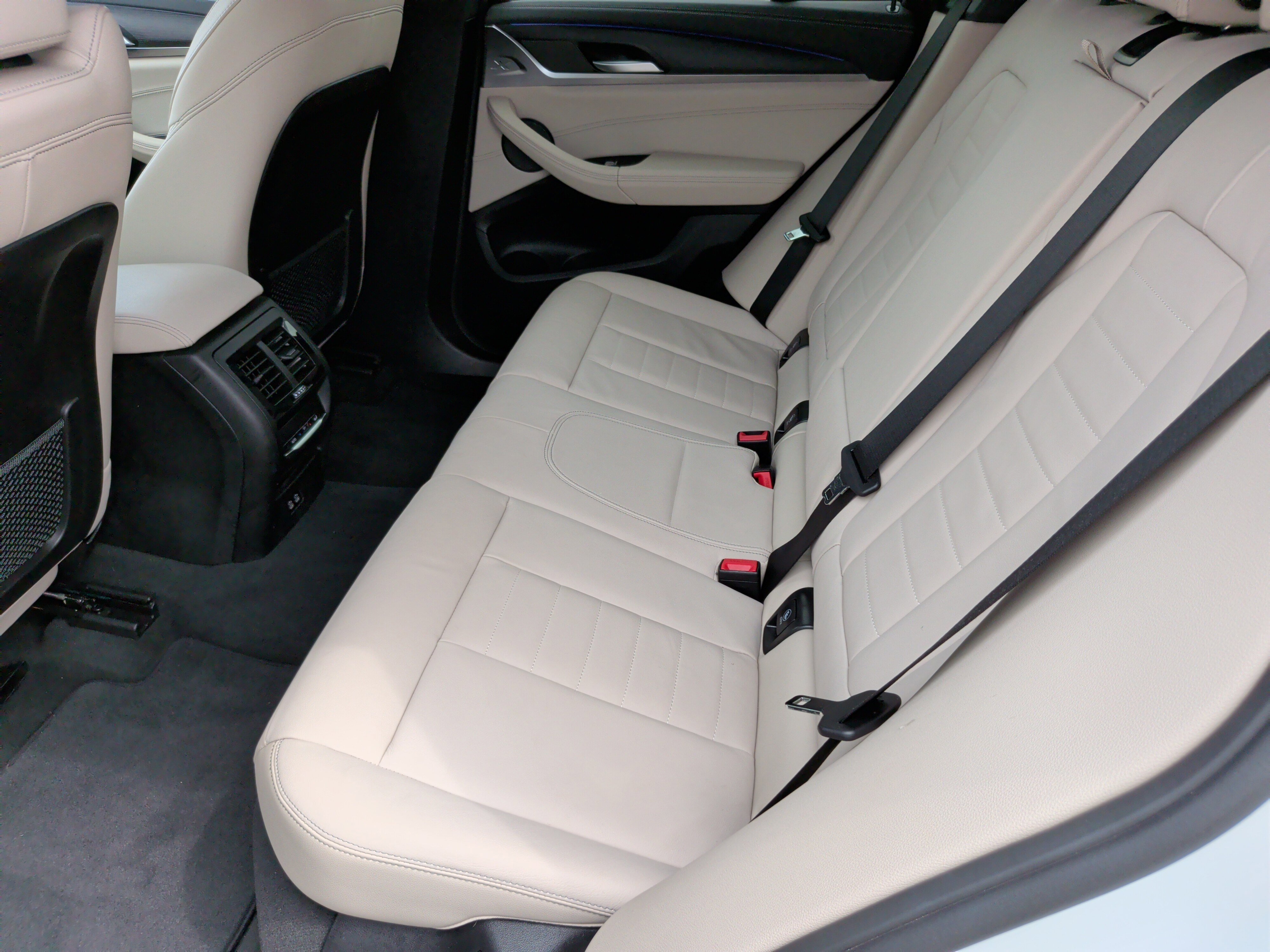 Certified 2024 BMW X3 M40i w/ Premium Package AWD/4WD image 34