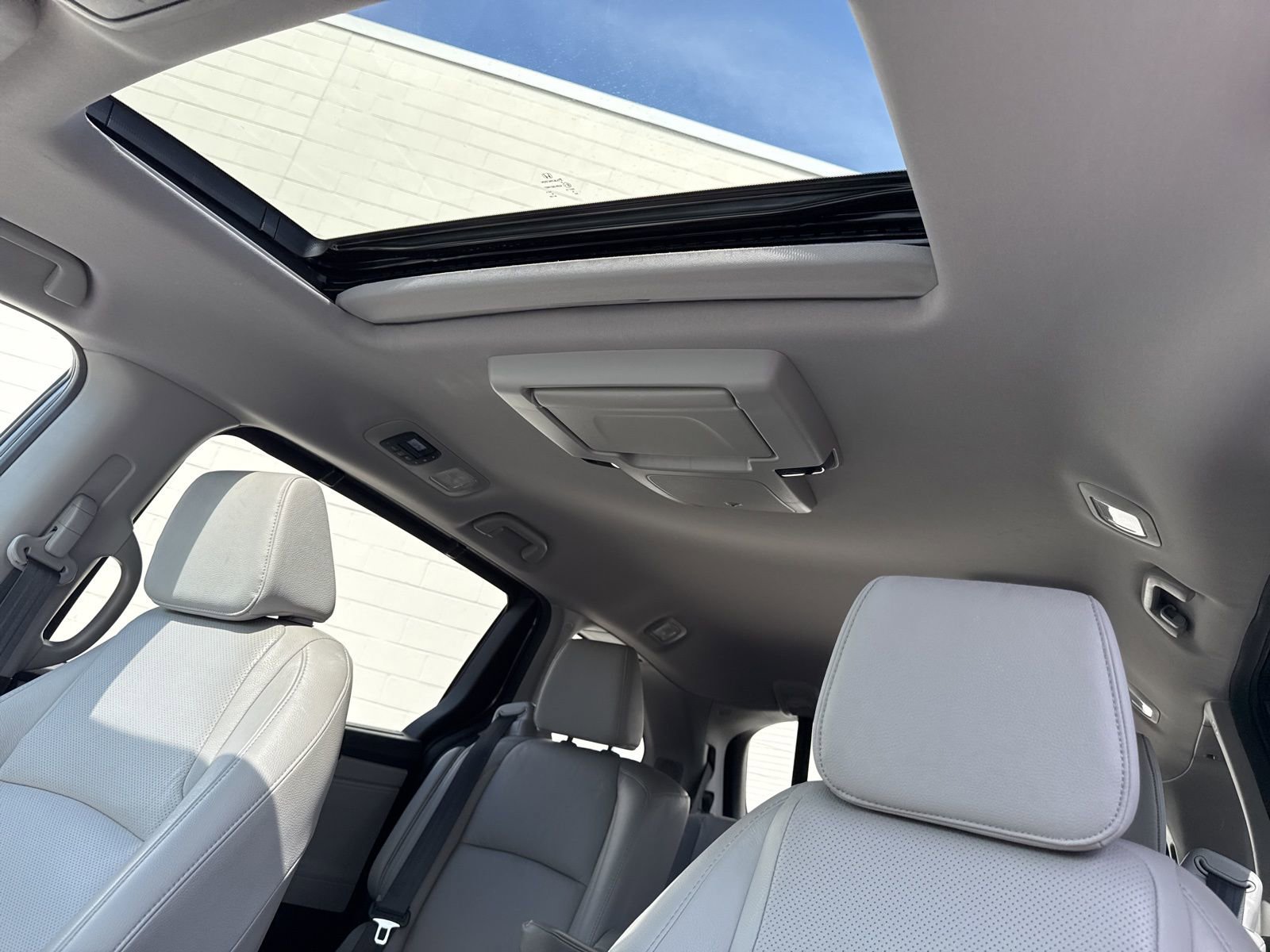 Used 2020 Honda Odyssey Elite image 37