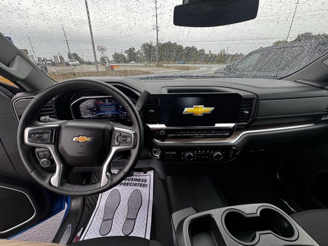 Used 2023 Chevrolet Silverado 1500 LT image 13