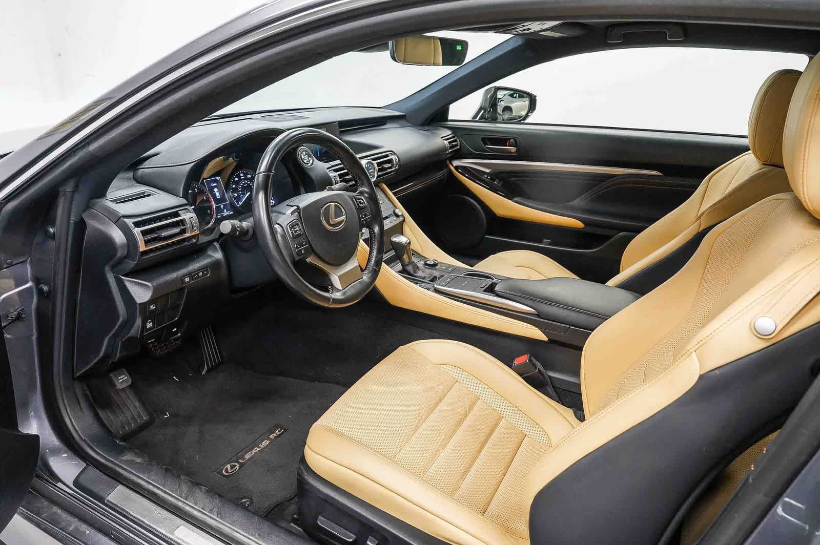 Used 2020 Lexus RC 300 w/ Accessory Package RWD image 17