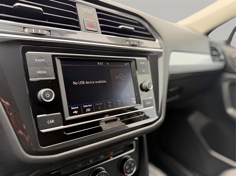 Used 2018 Volkswagen Tiguan S image 37