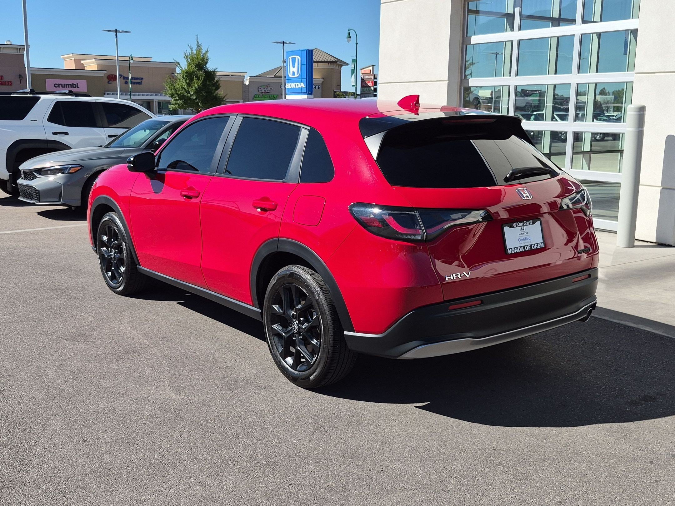 Certified 2025 Honda HR-V Sport image 8