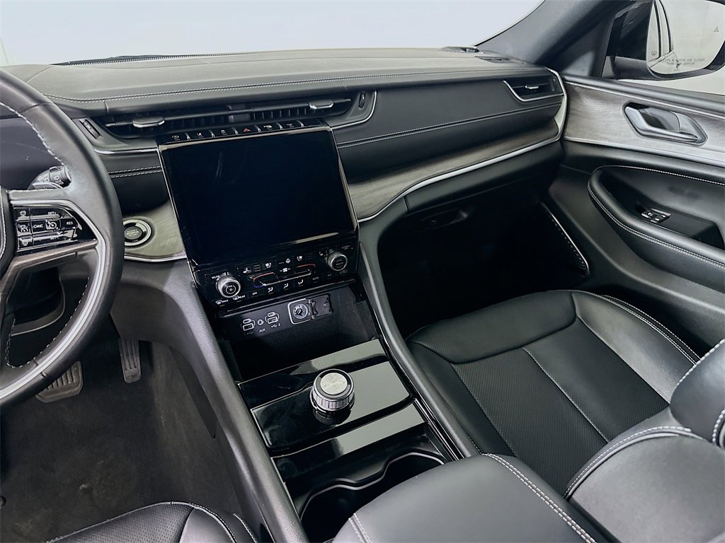 Used 2022 Jeep Grand Cherokee Overland image 19