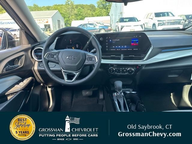 New 2026 Chevrolet Trax LT w/ Driver Confidence Package FWD image 17