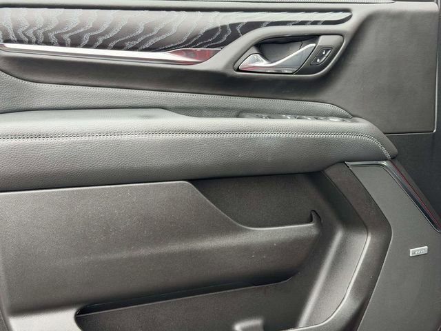 Used 2023 GMC Yukon Denali image 11