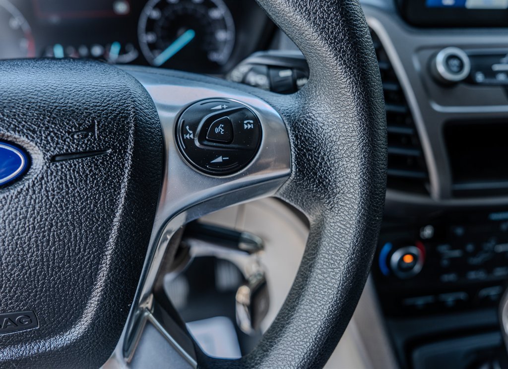 Used 2019 Ford Transit Connect XLT image 17