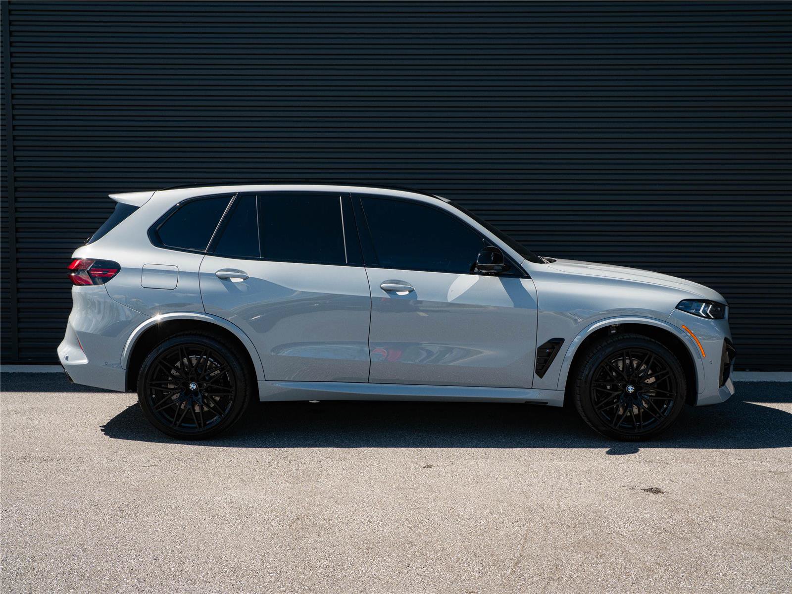 Used 2026 BMW X5 M Competition w/ Executive Package AWD/4WD image 26