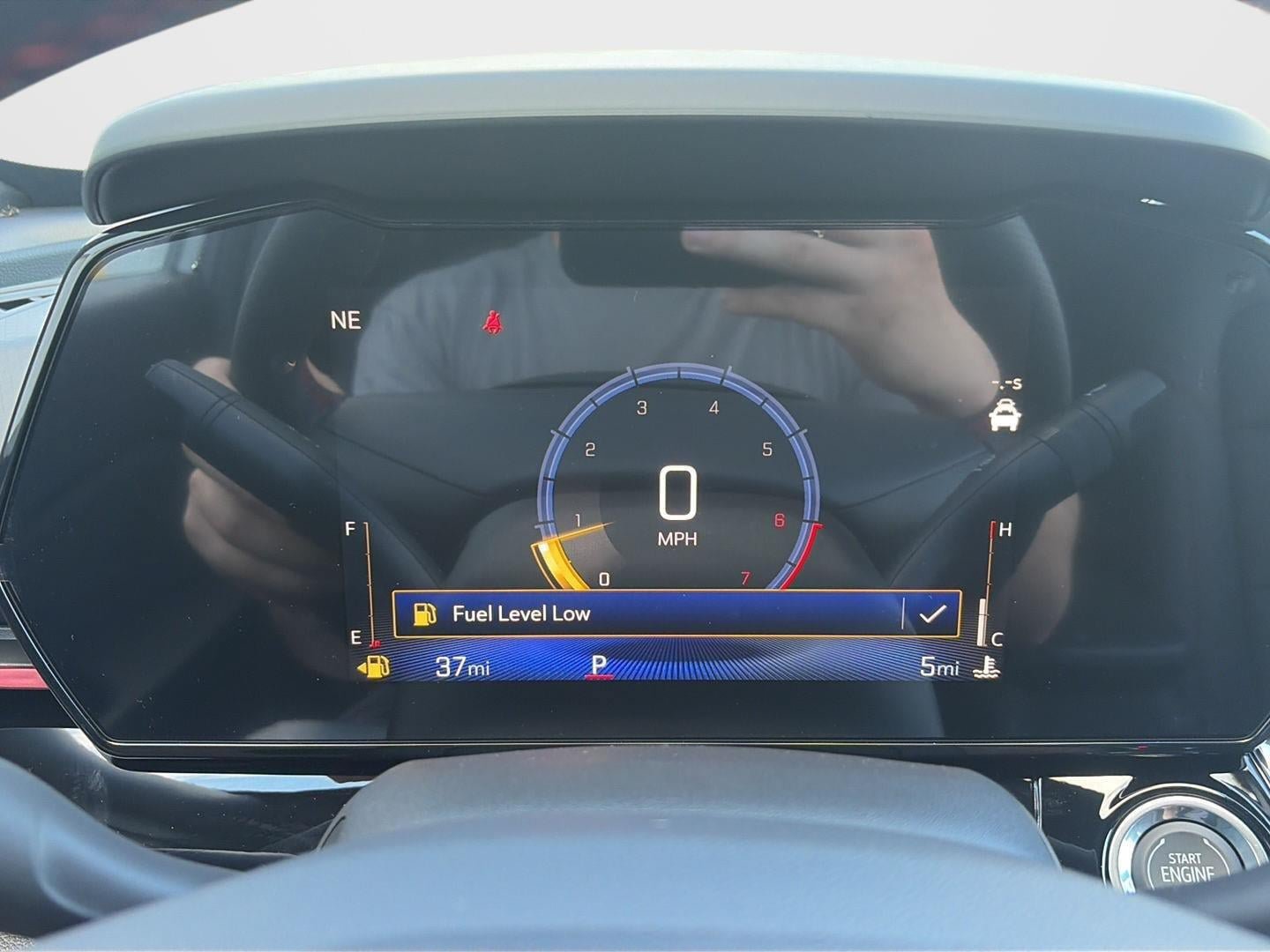 New 2026 Chevrolet Trax RS w/ Sunroof Package FWD image 9