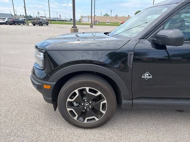 Used 2023 Ford Bronco Sport Outer Banks w/ Tech Package AWD/4WD image 10
