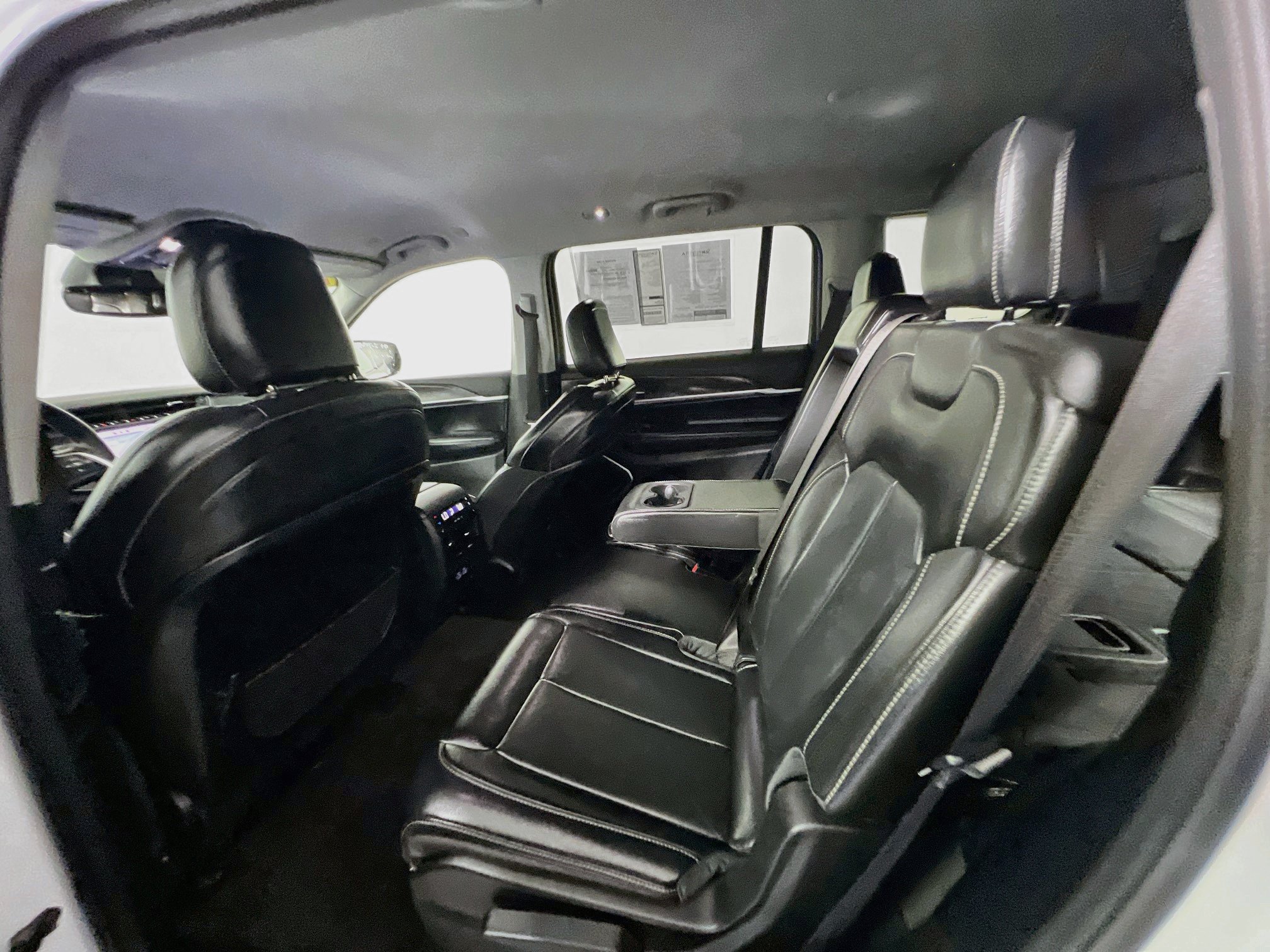 Used 2021 Jeep Grand Cherokee L Limited RWD image 28
