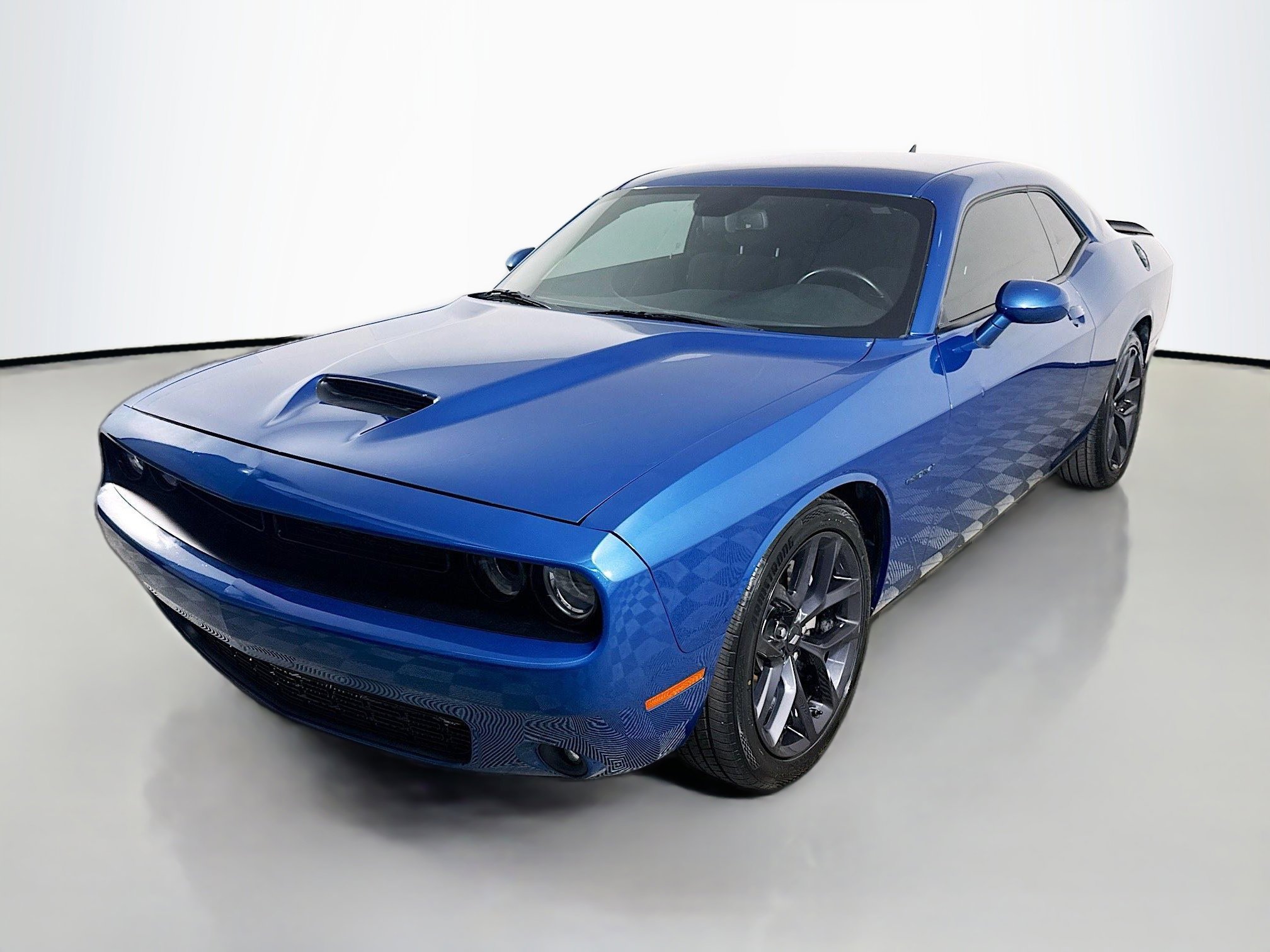 Used 2021 Dodge Challenger R/T w/ Blacktop Package image 4