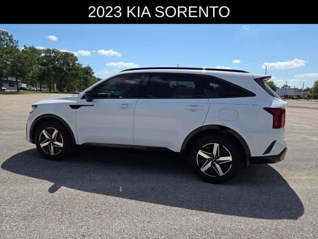 Used 2023 Kia Sorento S FWD image 5