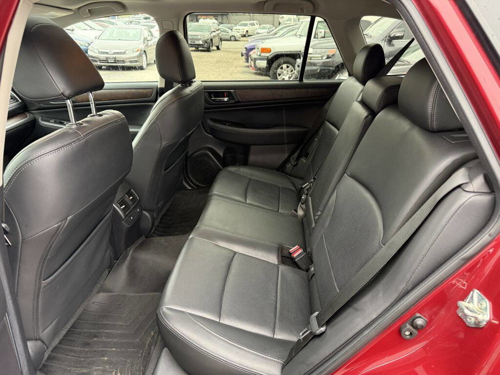 Used 2016 Subaru Outback 3.6R Limited image 22