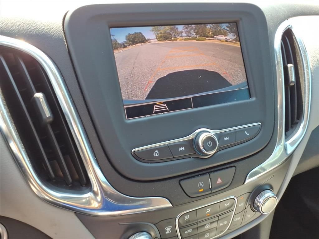 Used 2023 Chevrolet Equinox LT w/ Driver Convenience Package image 38