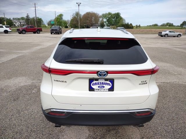Used 2021 Toyota Venza AWD/4WD image 5