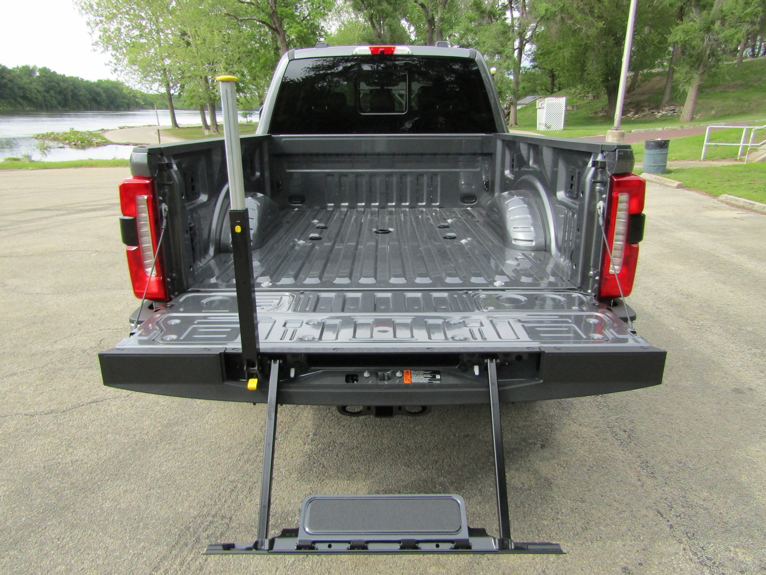 New 2026 Ford F250 Lariat w/ Lariat Premium Package AWD/4WD image 15